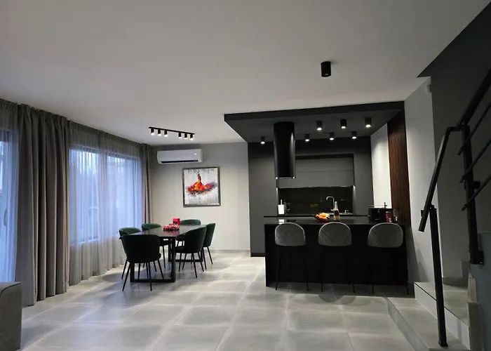 Vila Calypso, Private Pool With Heating And Salt Water Lozenec