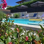 Calypso, Private Pool With Heating And Salt Water Vila Lozenec